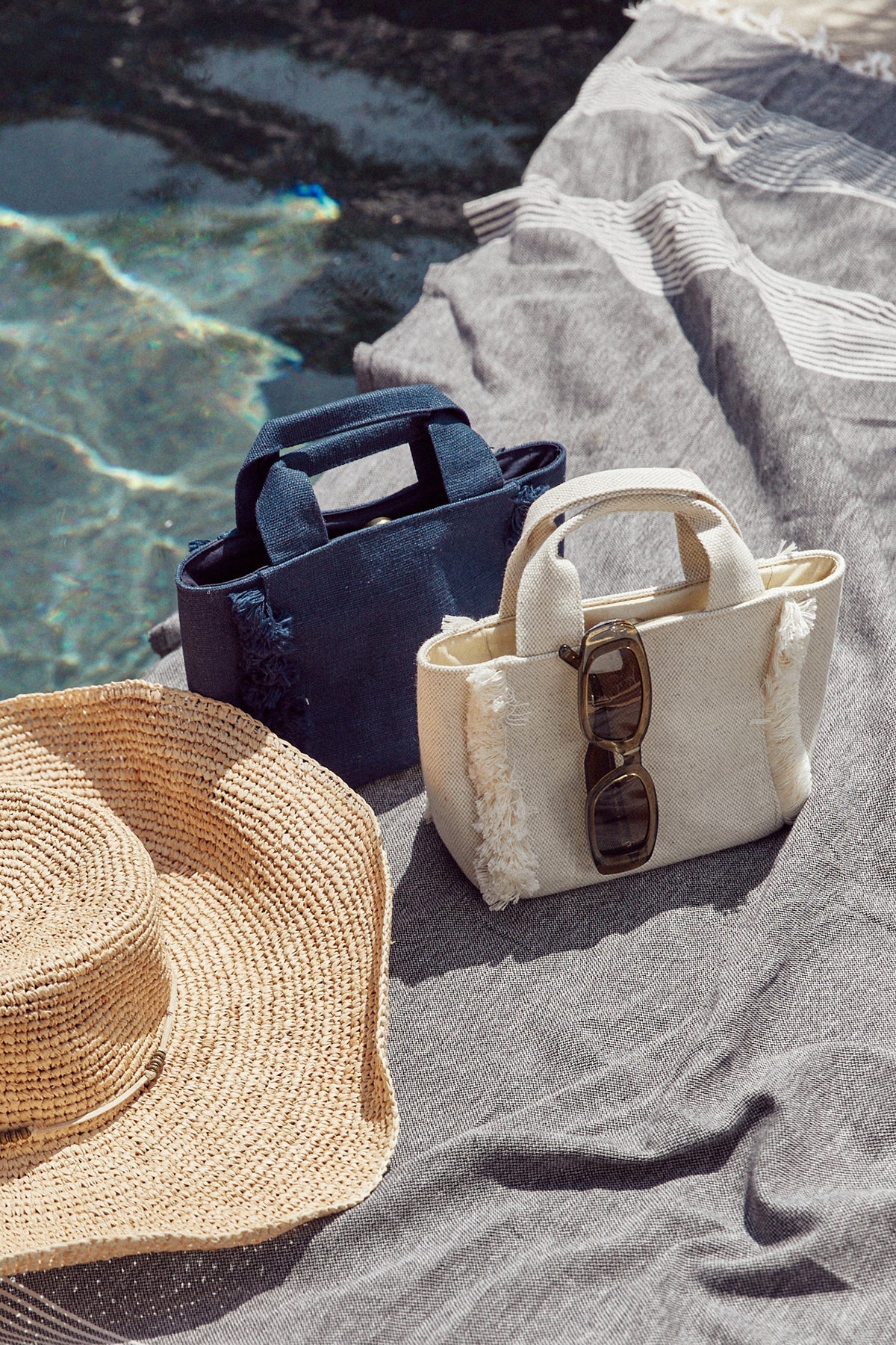 MINI LAUNCH CANVAS TOTE