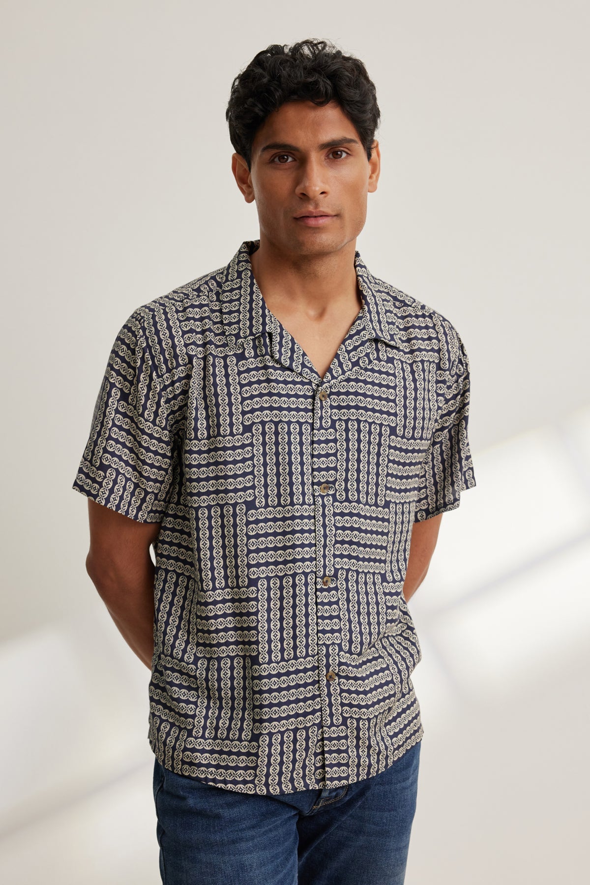 EMILIO BUTTON-UP SHIRT