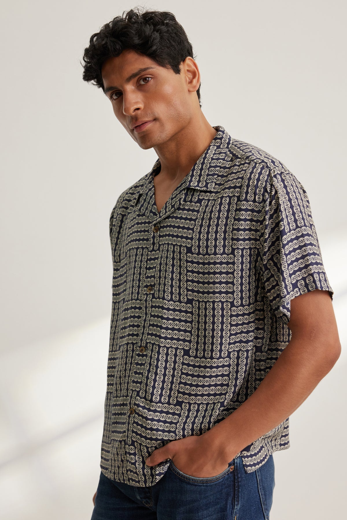 EMILIO BUTTON-UP SHIRT