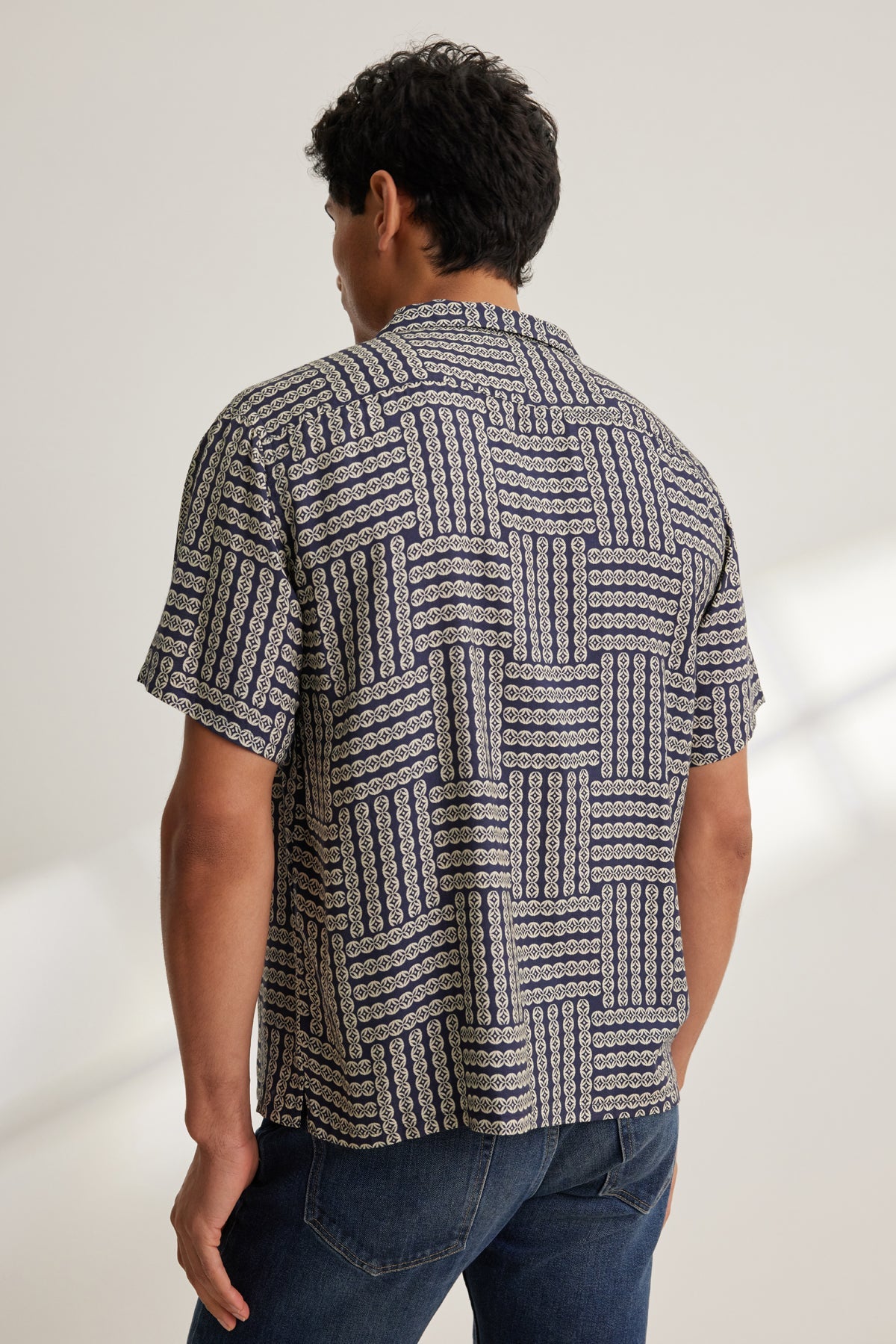EMILIO BUTTON-UP SHIRT