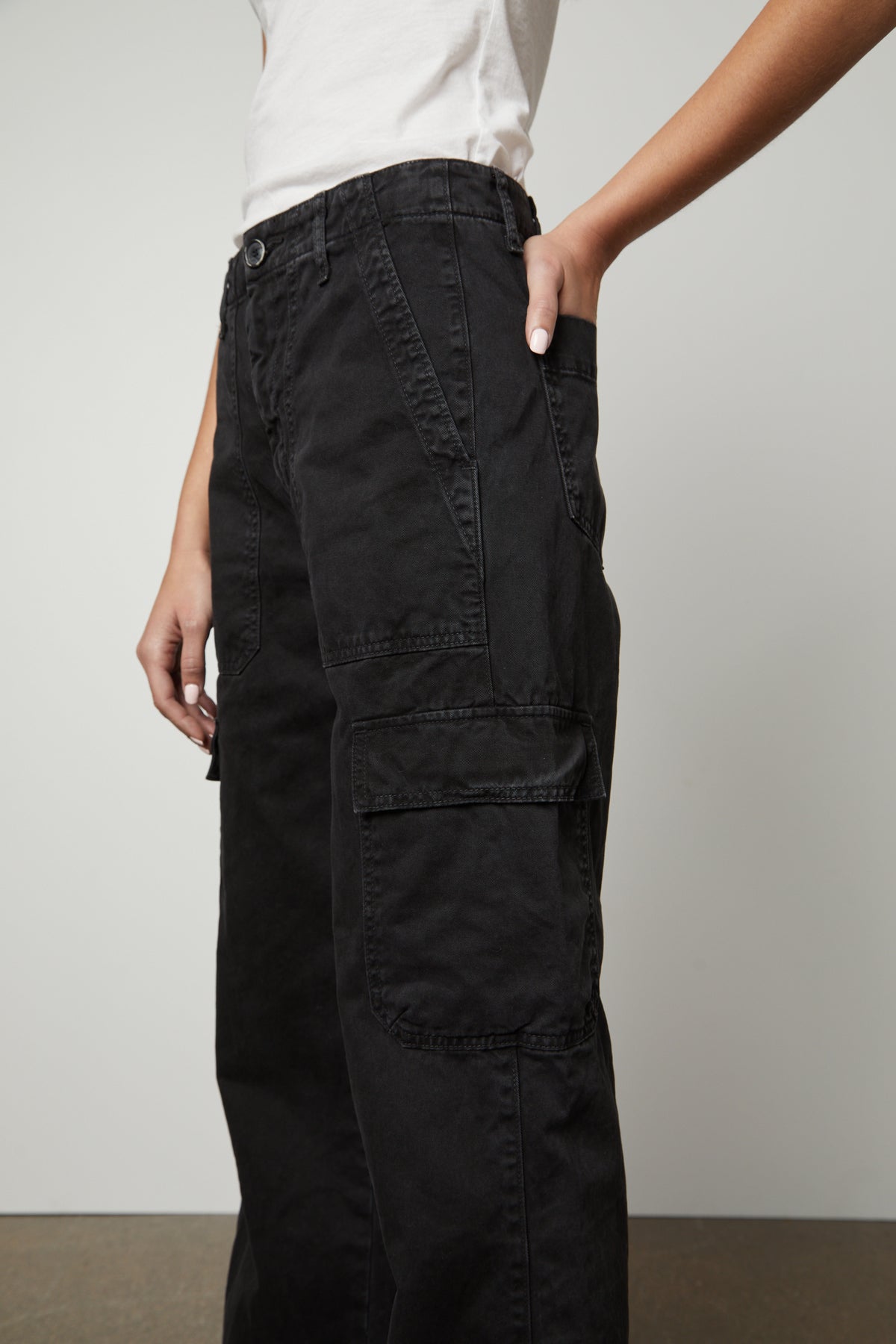 MAKAYLA PANT