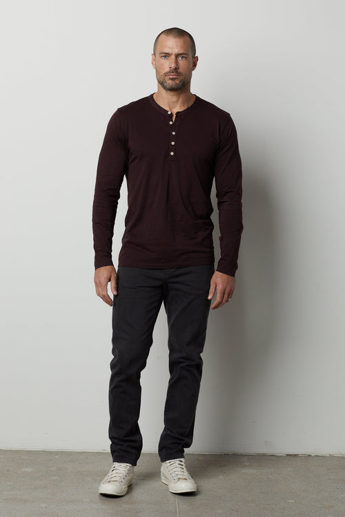 ALVARO HENLEY