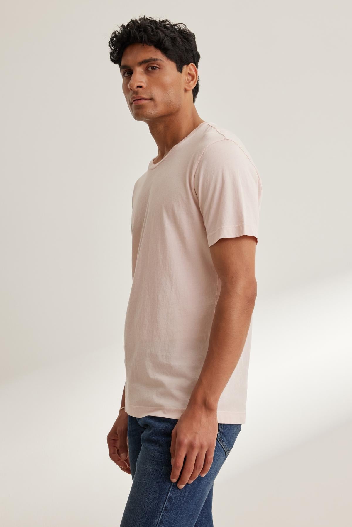 HOWARD TEE