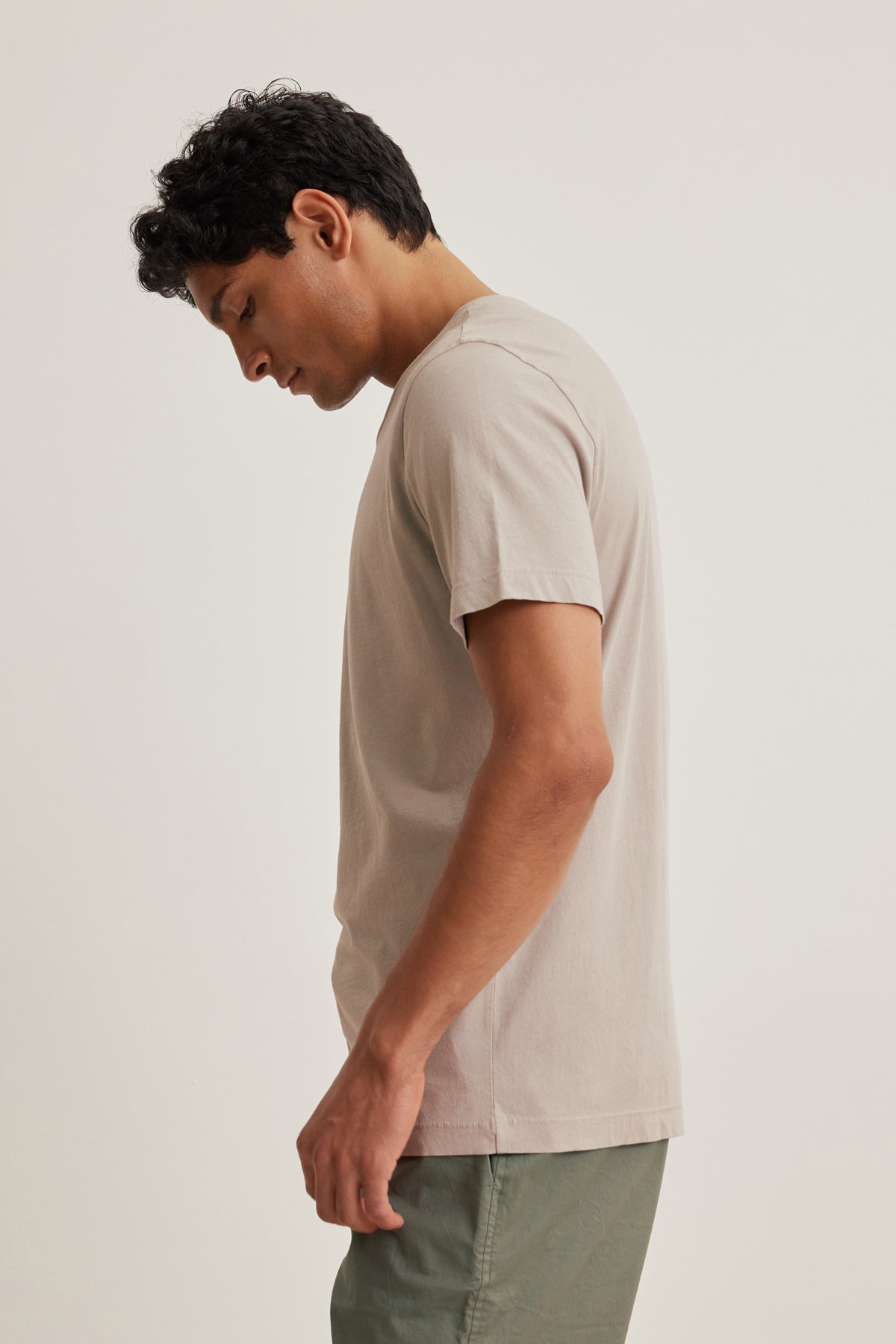 HOWARD TEE