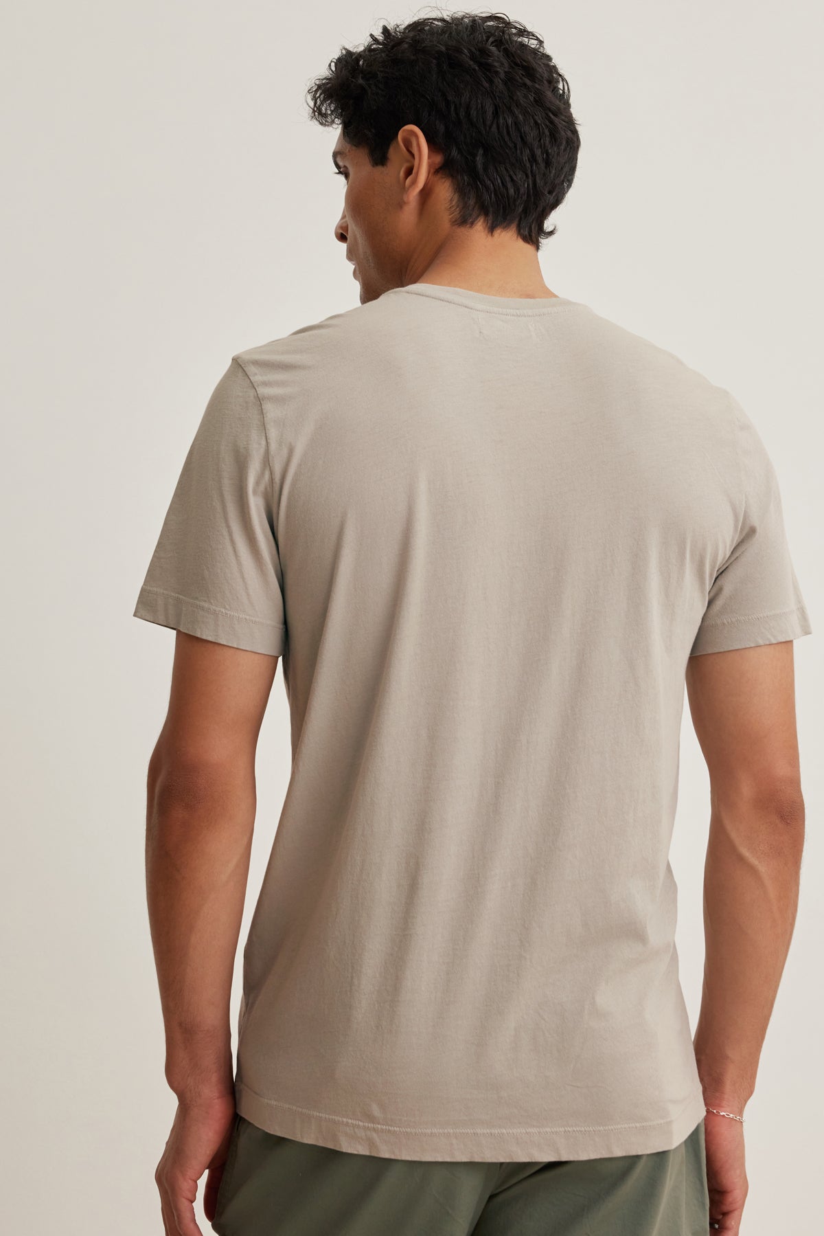 HOWARD TEE