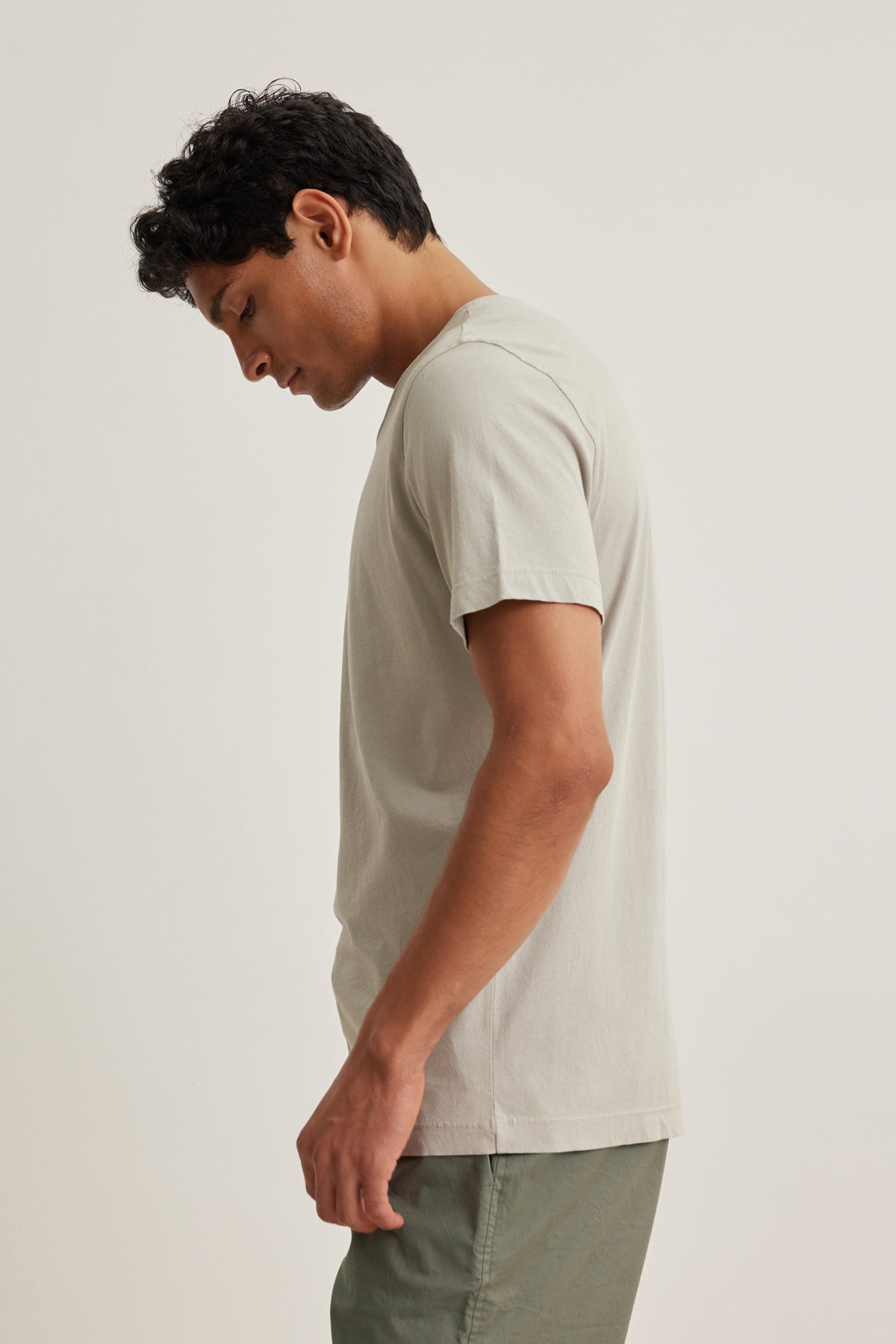 HOWARD TEE