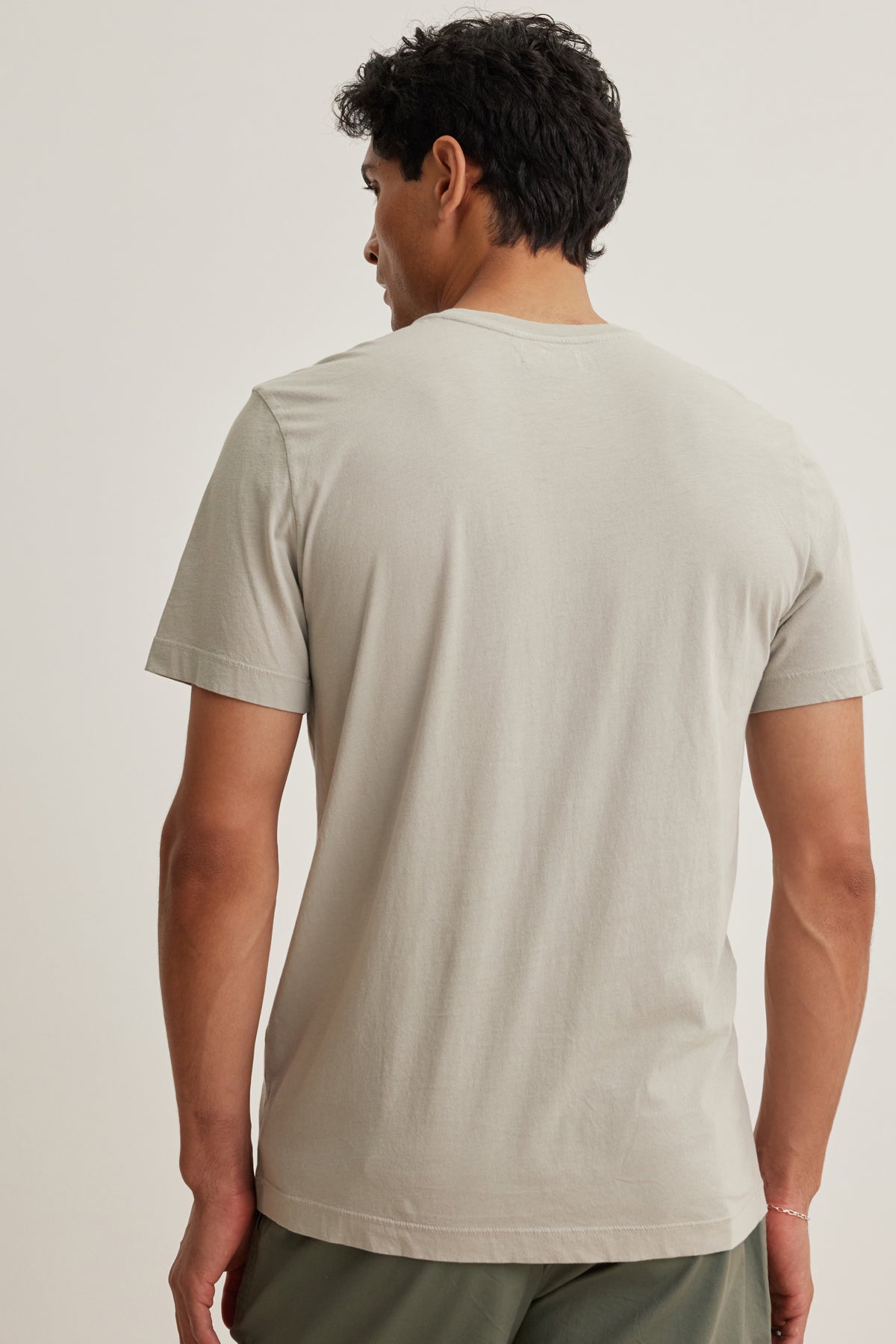 HOWARD TEE